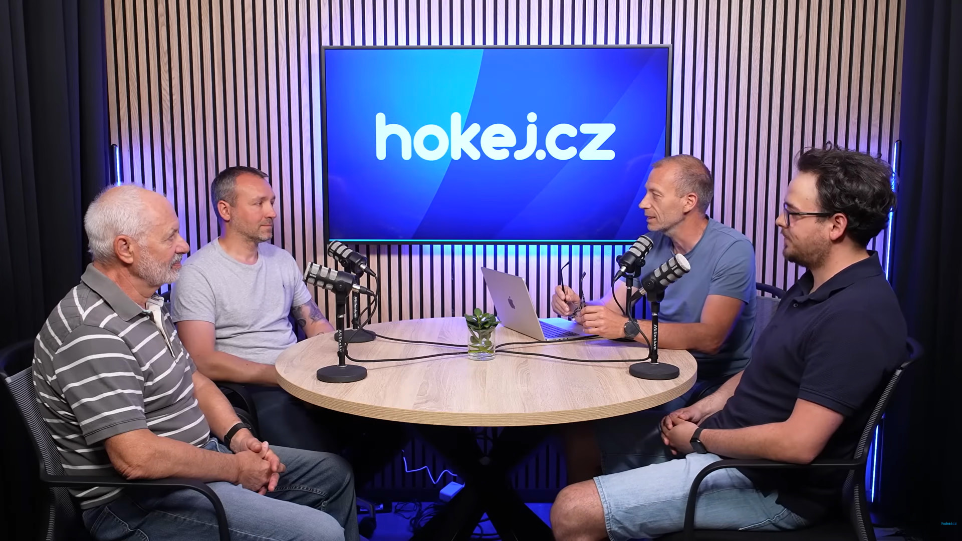 Ukázka z podcastového studia